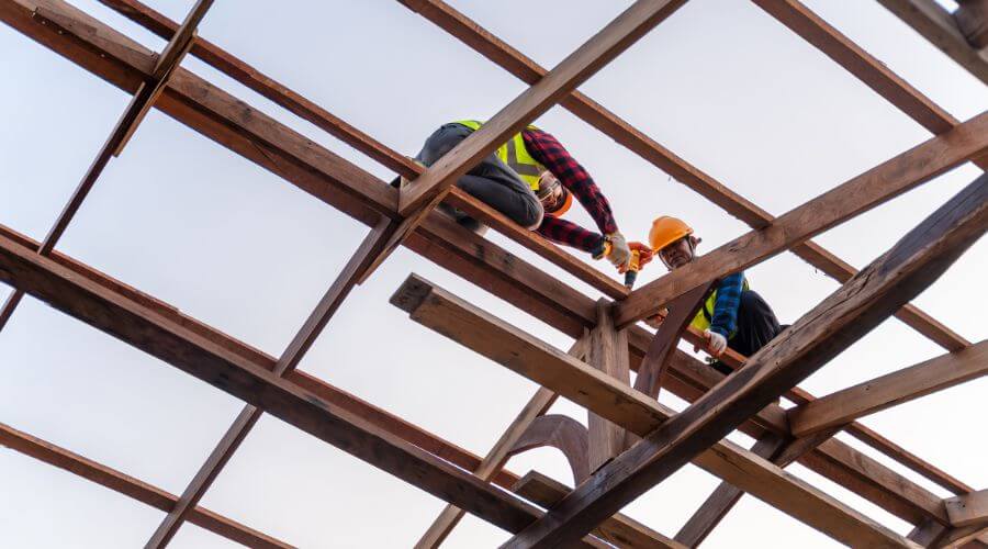 Professional gutter cleaning services in Amherst, OH